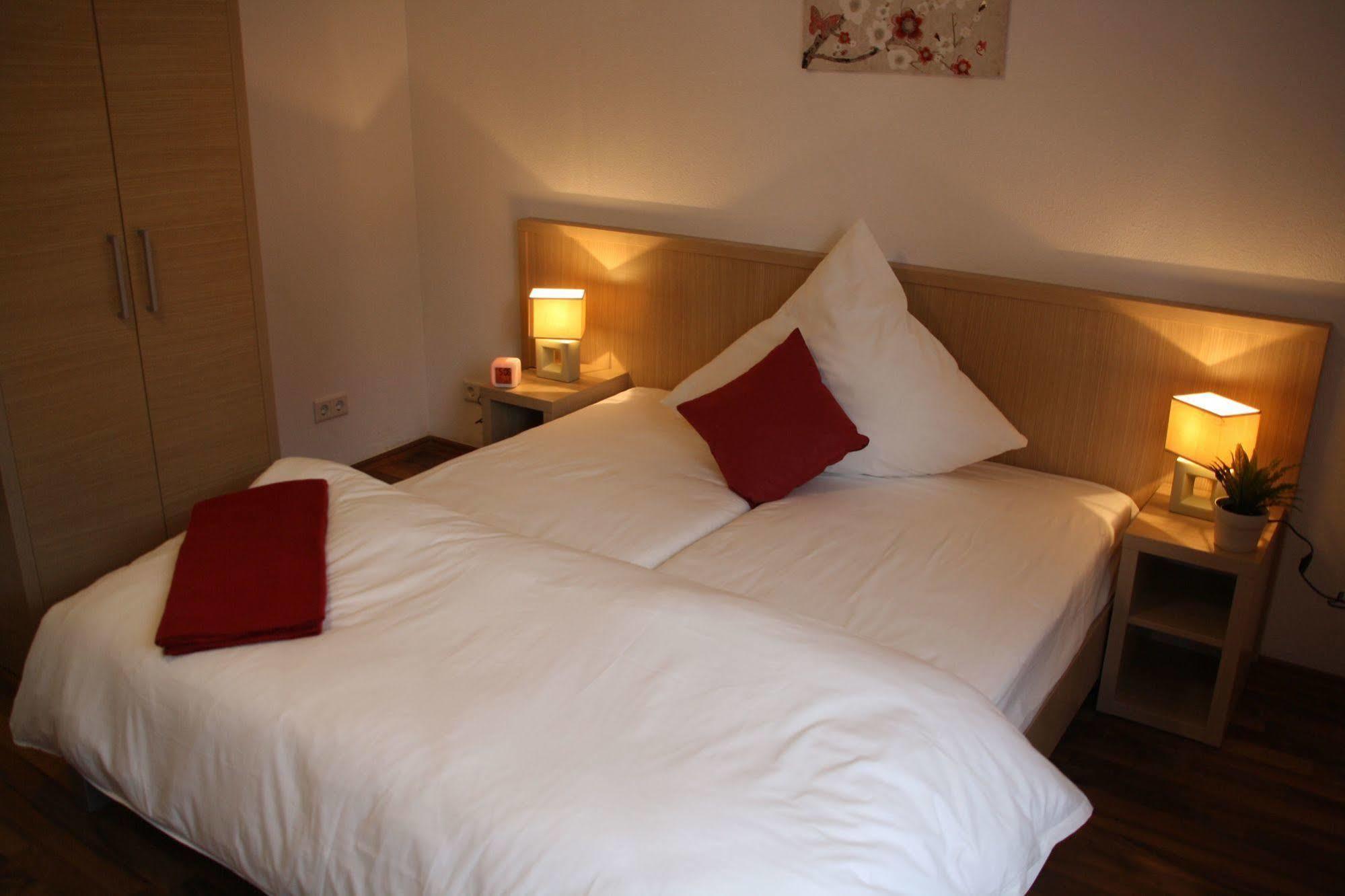 אאכן Hotel Platinium מראה חיצוני תמונה